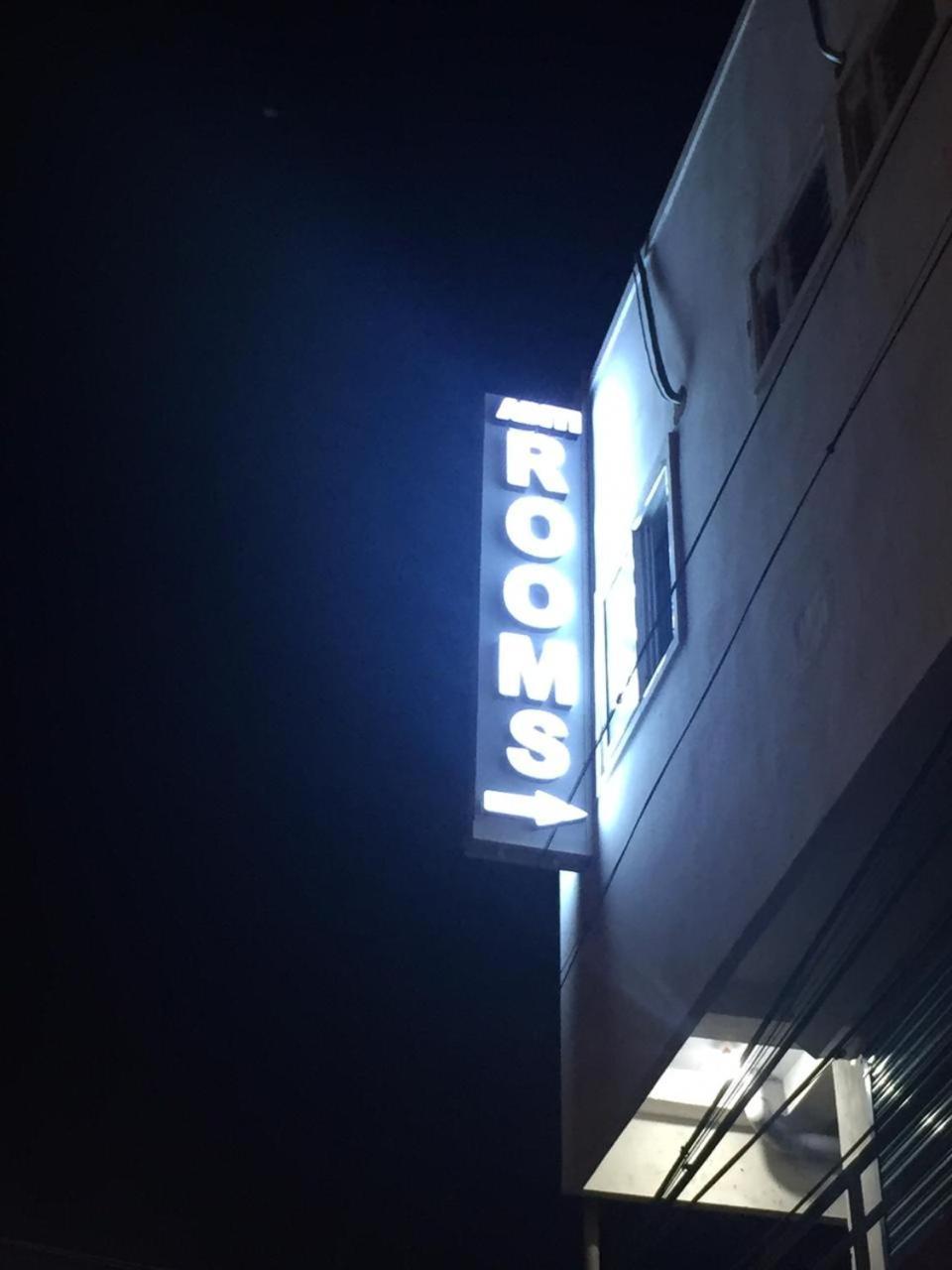 Aditi Rooms Tiruchirappalli Exterior foto